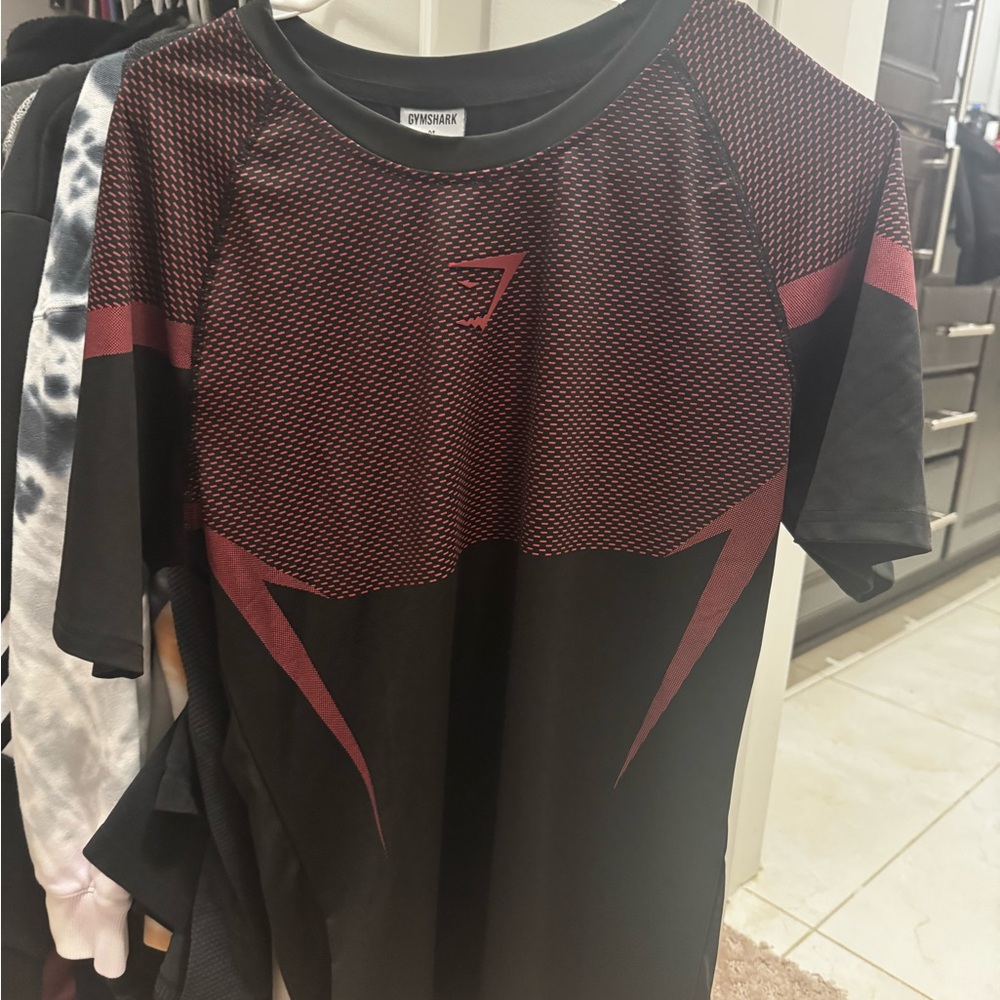 Gymshark Onyx 5.0 Seamless T-Shirt Black/Carmine Red, Size Medium